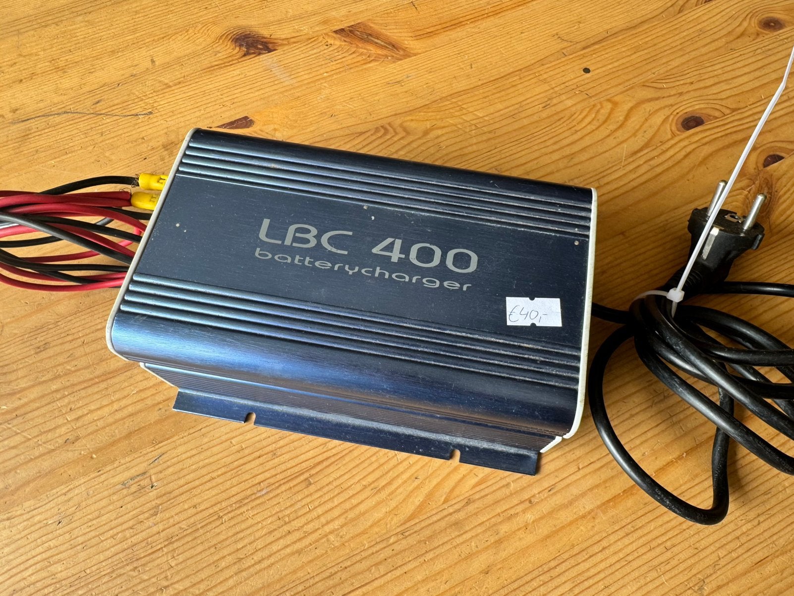Te koop LBC 400 battery charger / acculader, Ophalen, _, _, Zo goed als nieuw