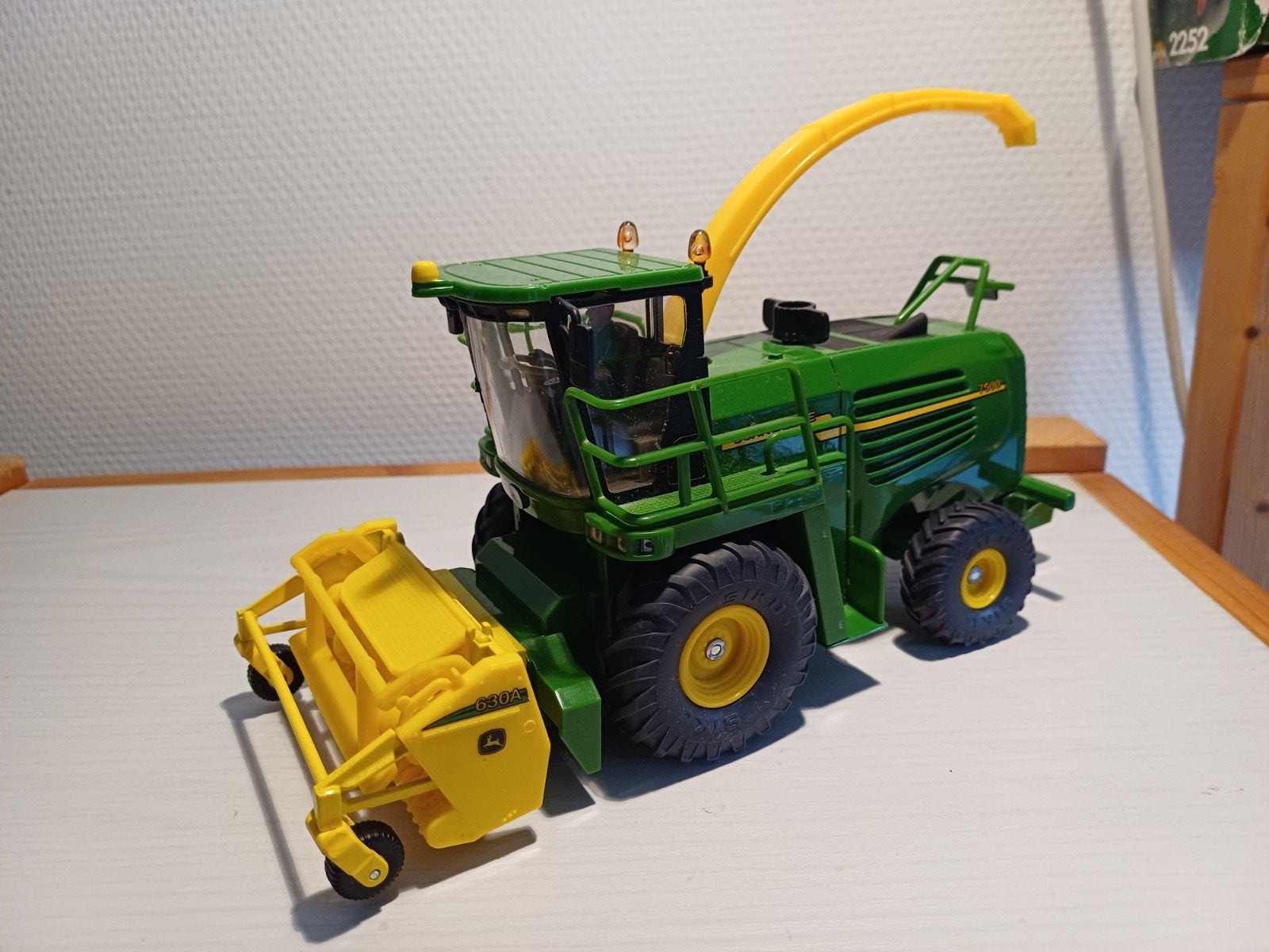 Britains Siku John Deere hakselaar, Ophalen of Verzenden, Zo goed als nieuw, Tractor of Landbouw, Britains