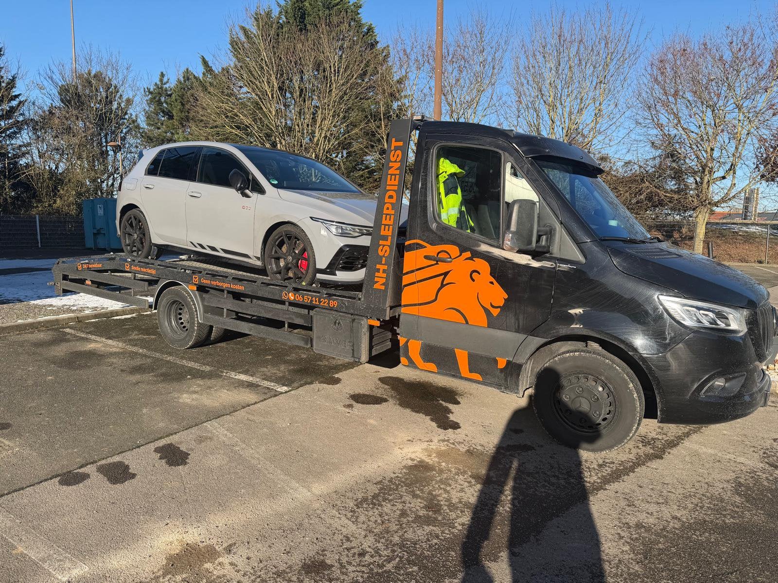 Auto transporteur Berging takeldienst Depannage sleepdienst., Ophalen