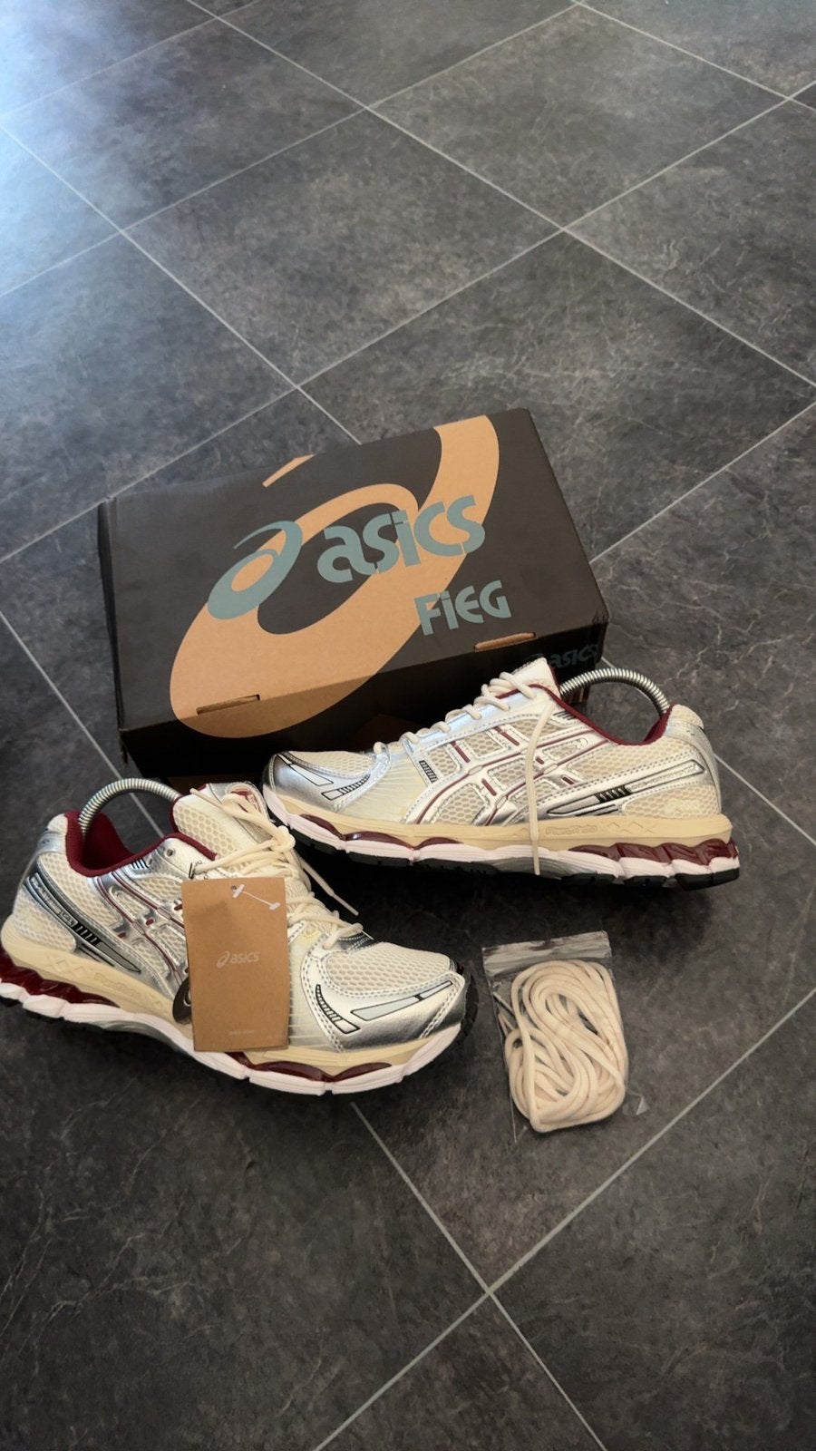 Asics schoenen, Ophalen of Verzenden, Zo goed als nieuw