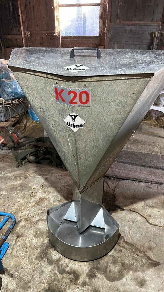 K20 Urban voer bak trog doseer, Ophalen, Vee
