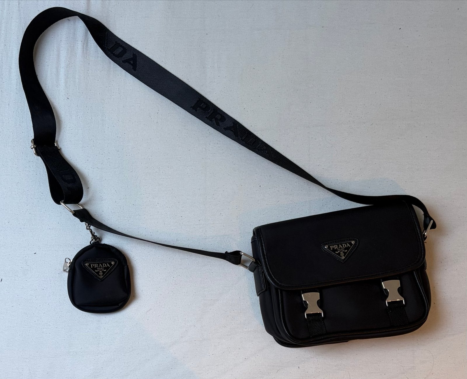 Prada Re-Nylon crossbodytas met leren details, Ophalen of Verzenden, Zo goed als nieuw, Zwart, Schoudertasje