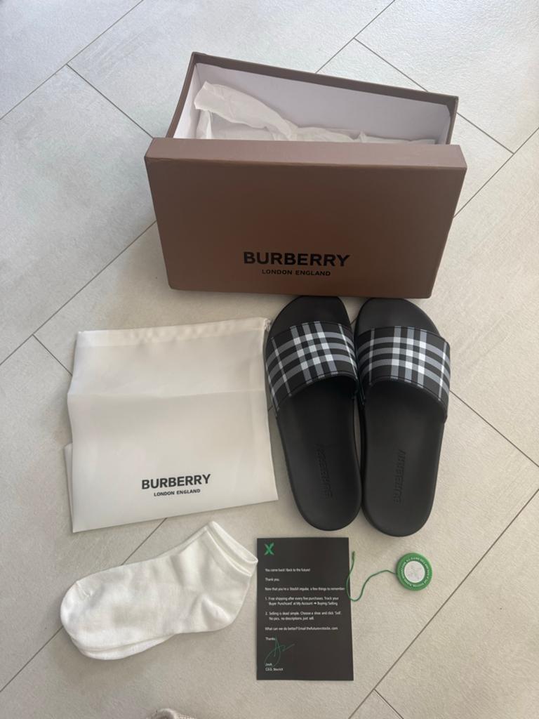 Burberry Check Slides - Maat 42 - Nieuw in doos, Ophalen of Verzenden, Zo goed als nieuw, Zwart, Slippers