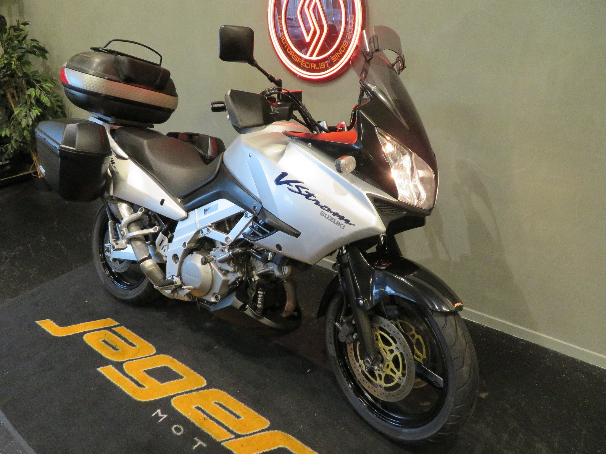 Suzuki DL 1000 V-STROM KOFFERS (bj 2004), Toermotor, Gebruikt, Bedrijf