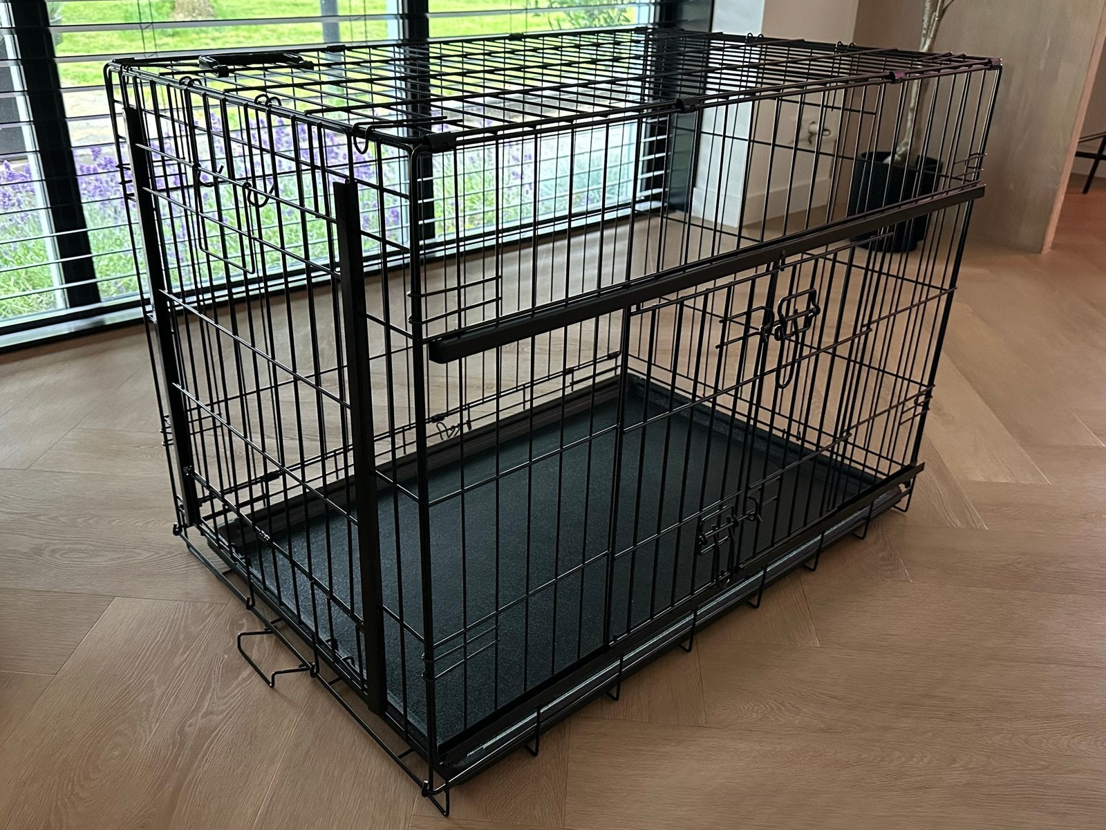 Nieuwe Adori bench met 2 schuifdeuren zwart 91x61x69, Dieren en Toebehoren, Hondenbenches, Ophalen, Nieuw