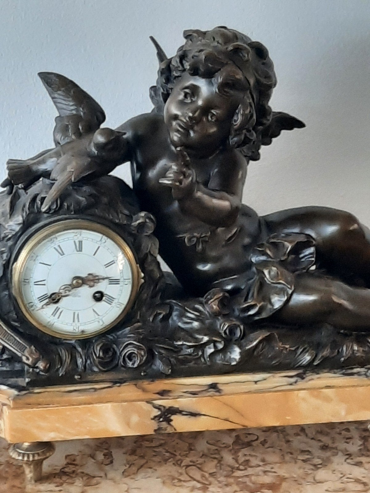 Antiek Zamac Klokkenstel met Engel en Duif, Monreau, Ophalen