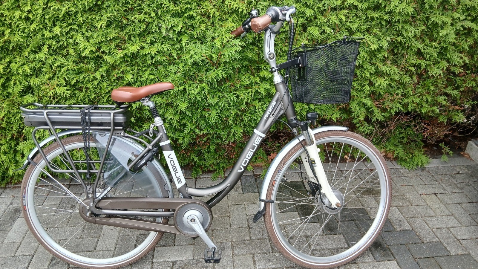 vogue premium e-bike, Fietsen en Brommers, Fietsen | Dames | Moederfietsen, 47 tot 50 cm, Versnellingen, Zo goed als nieuw, 0 zitjes
