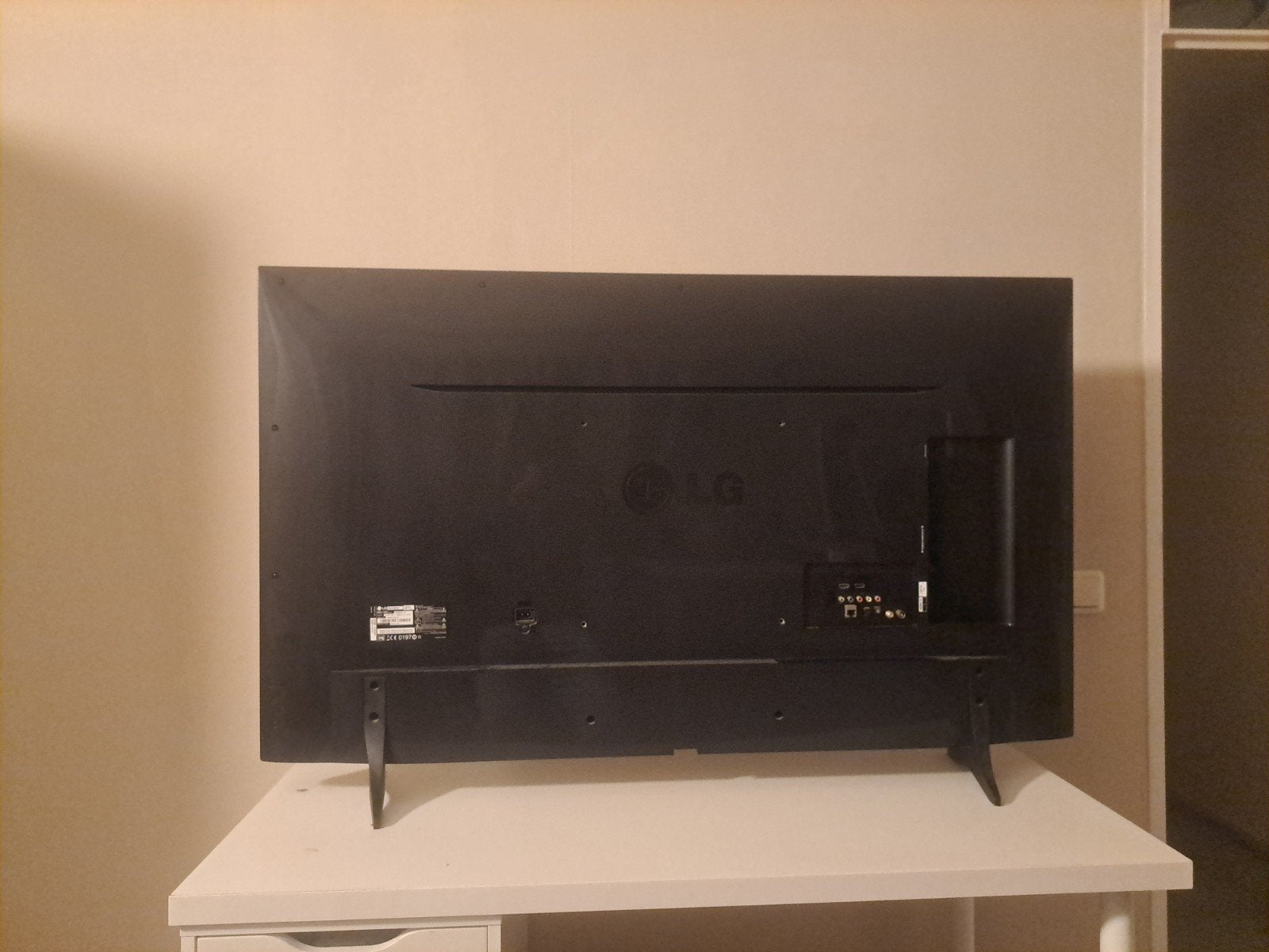 Foto 3 van LG 55UH605V 55 inch 4K UHD Smart TV