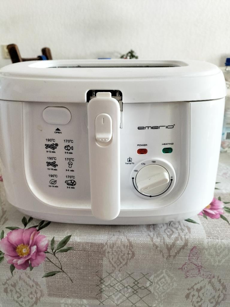 Nieuw Emerio DF 109033 friteuse klein, 3 tot 4 liter, Ophalen of Verzenden, Nieuw