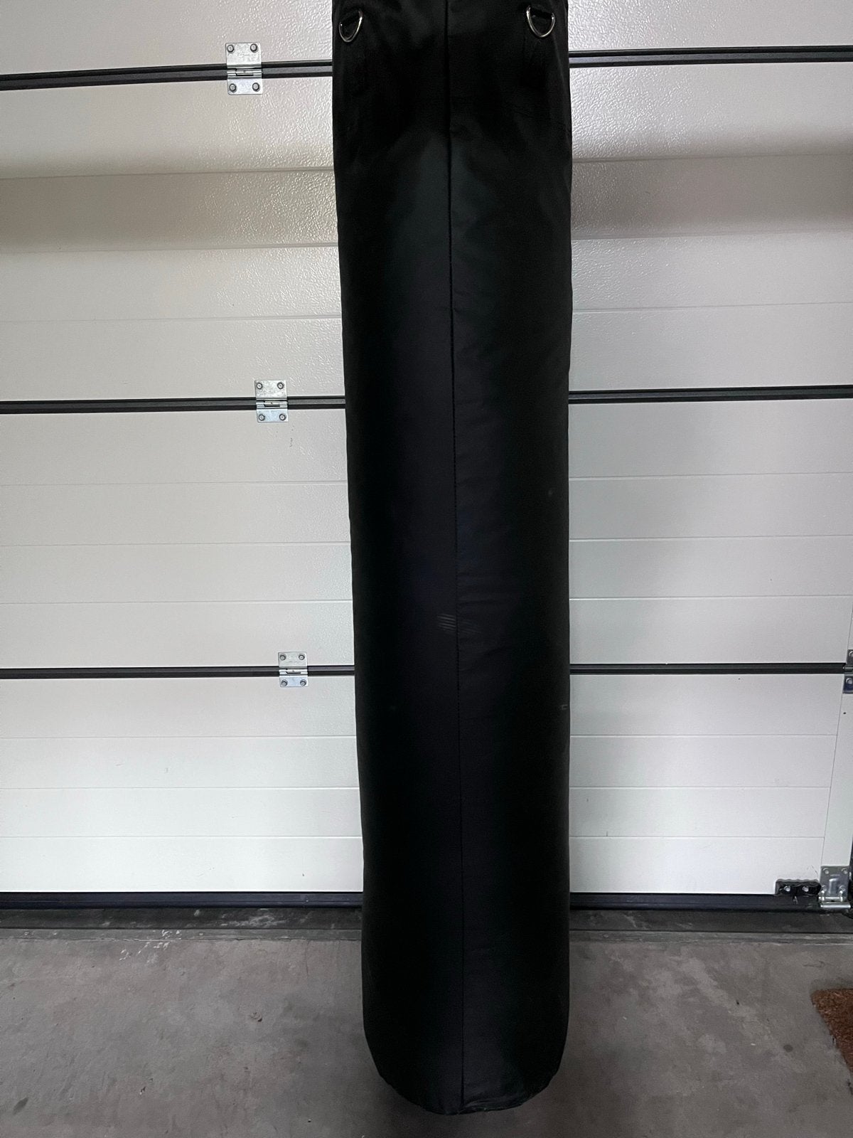 Boksbal 50 kg met ophangsysteem, Ophalen, Gebruikt, Overige, Vechtsportmateriaal
