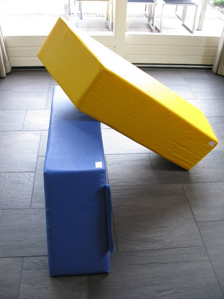 2 grote speelblokken / zitkussens, Ophalen, Zo goed als nieuw, Overige typen
