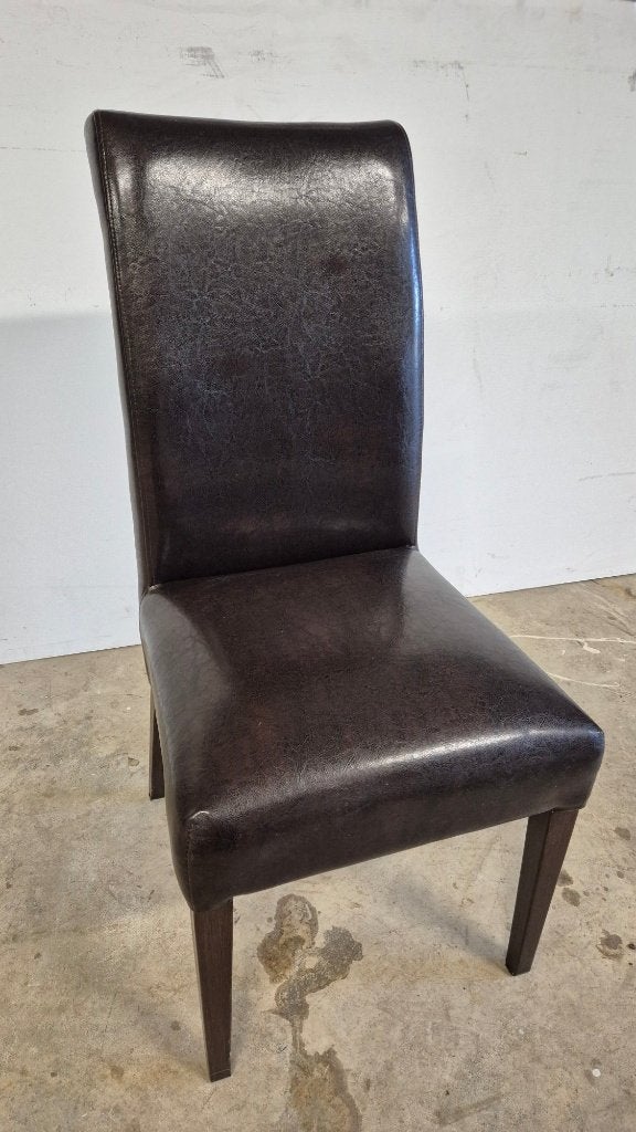 10x kunstleren eetkamerstoel bruin, hoge rug met krul, Ophalen, Bruin, Hout, Zo goed als nieuw