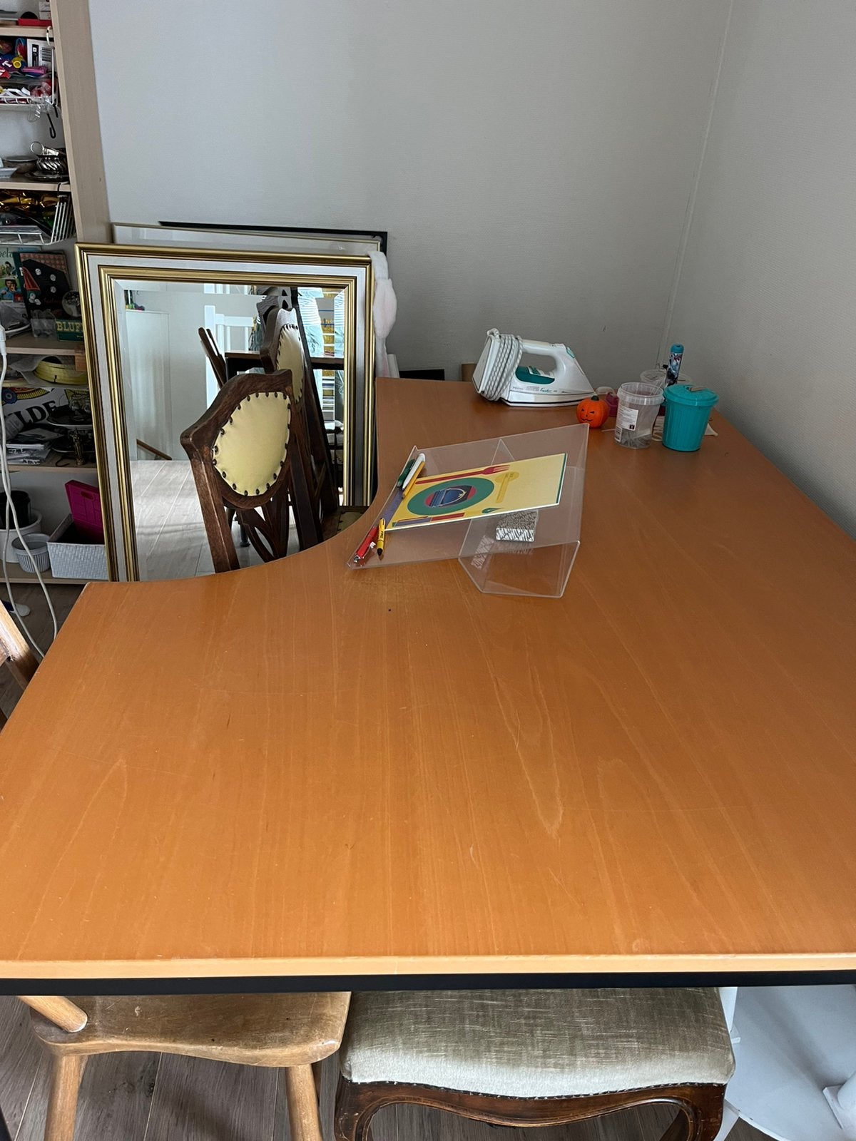 Ikea bureau, Ophalen, Zo goed als nieuw