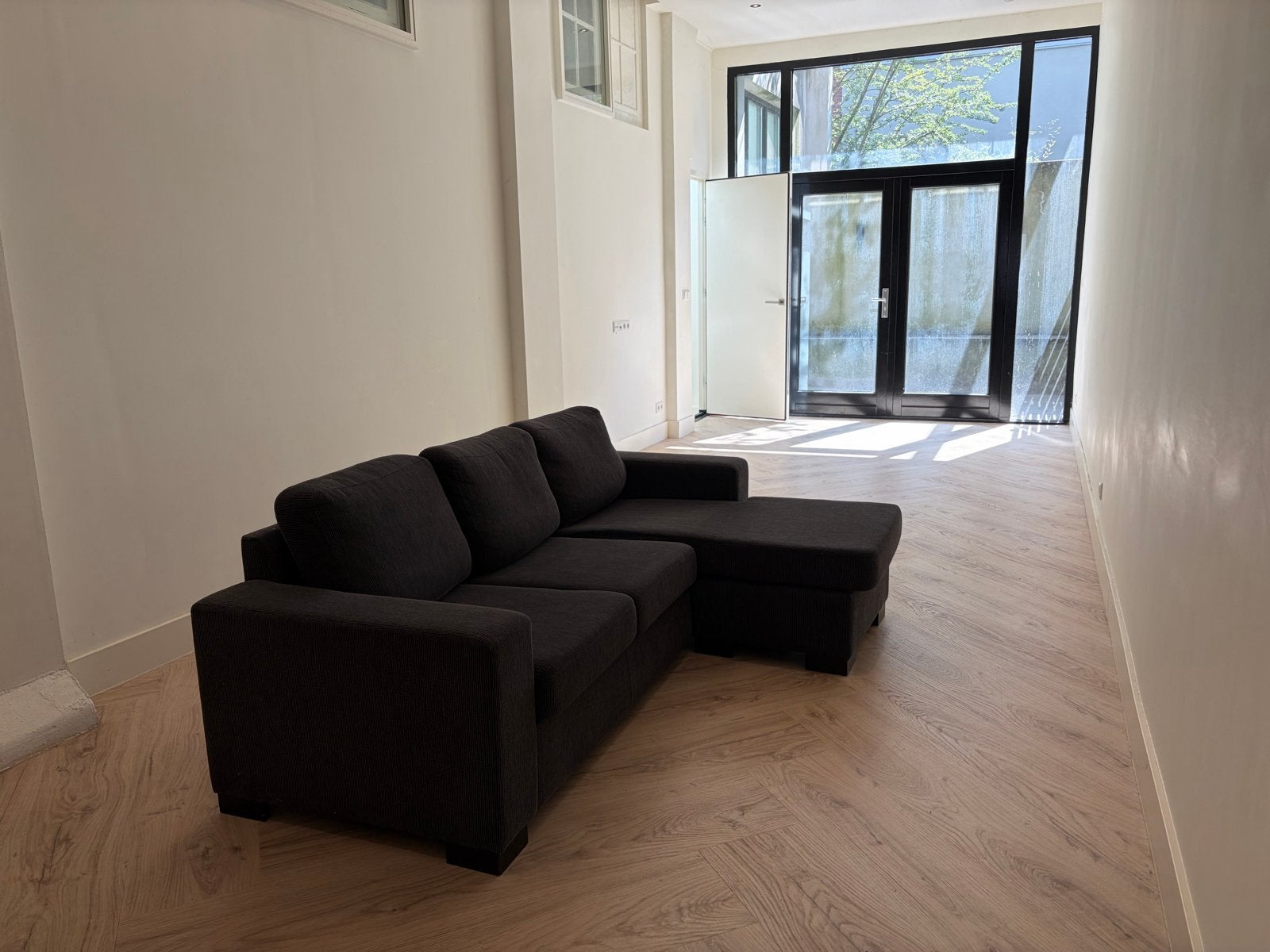 Moderne donkergrijze hoekbank met chaise longue, Ophalen, 100 tot 125 cm, Hoekbank, Driepersoons