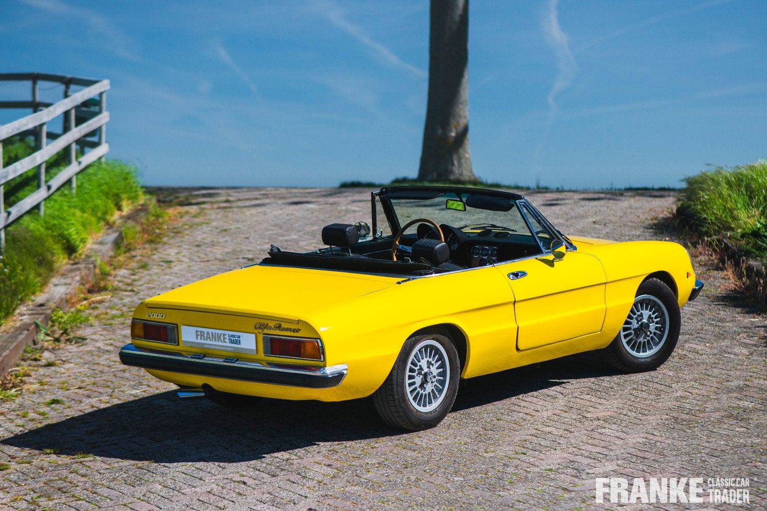 Alfa Romeo SPIDER 1600 Veloce stijl, Achterwielaandrijving, Gebruikt, Zwart, Cabriolet