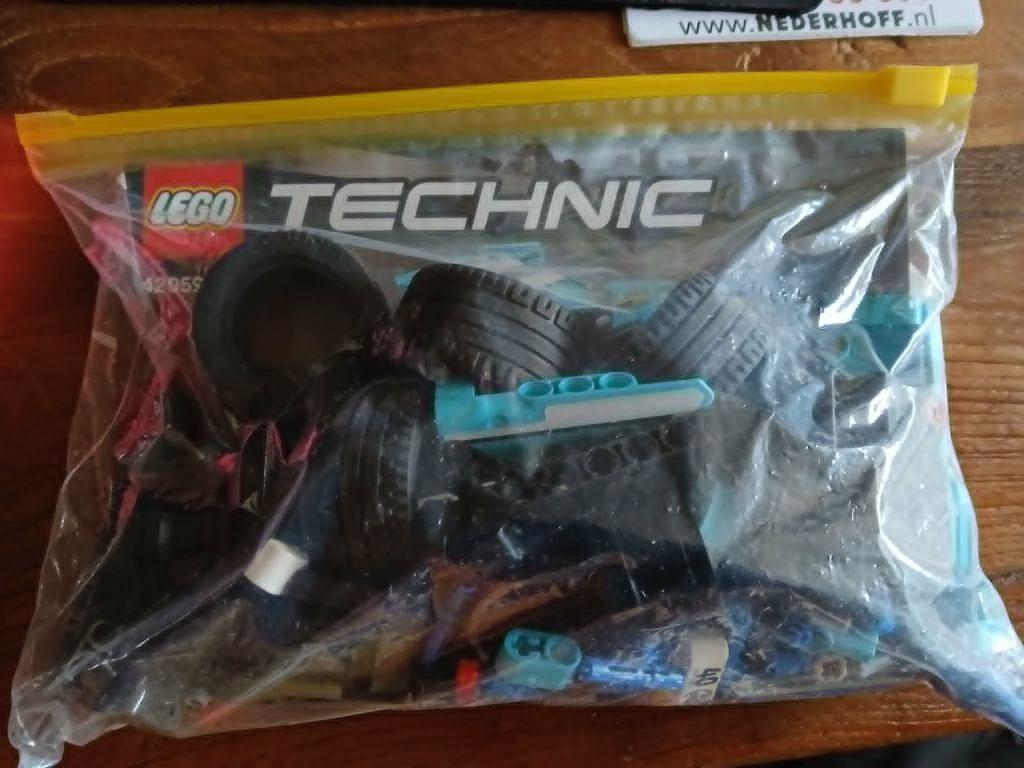 lego 42059 Technic Stunttruck, Ophalen, Lego, Compleet, Zo goed als nieuw