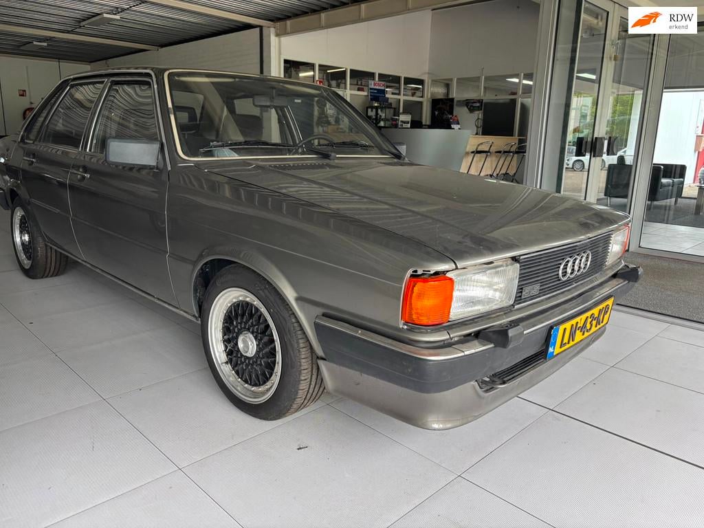 Audi 80