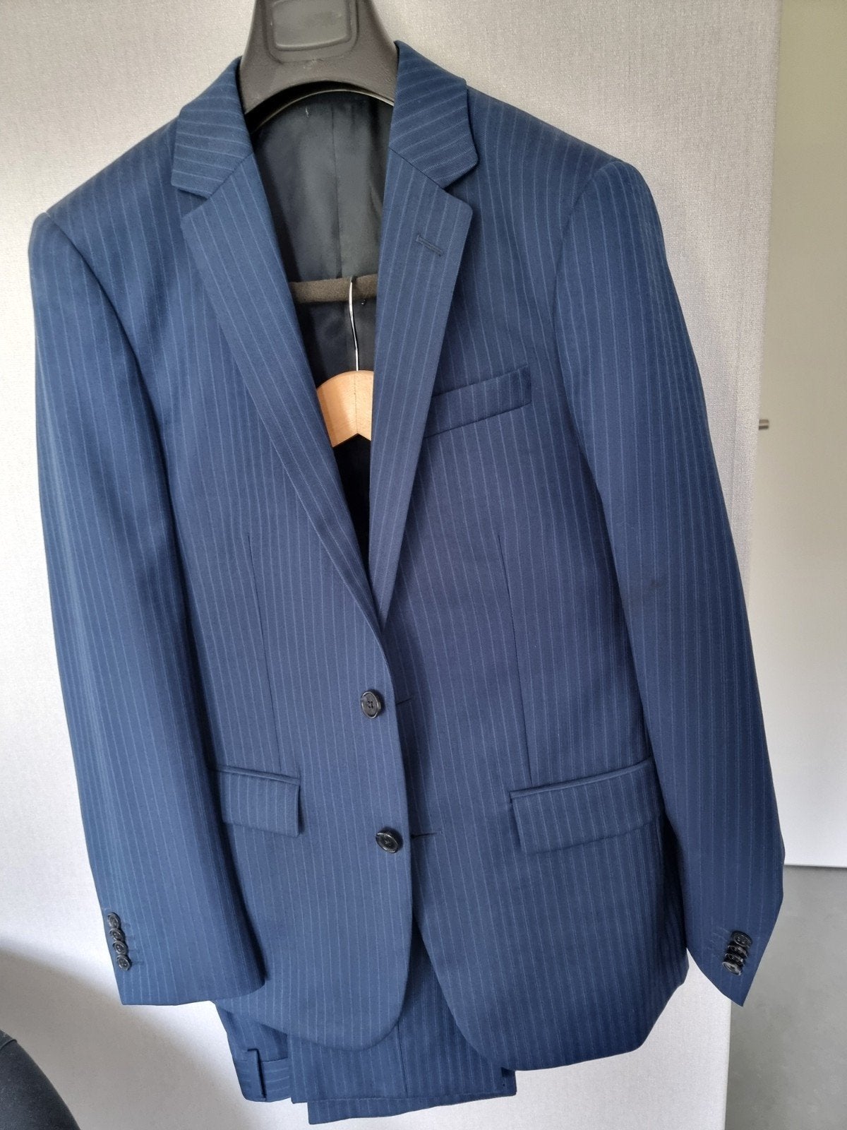 blauw kostuum maat 44/46, Ophalen of Verzenden, Zo goed als nieuw, Maat 46 (S) of kleiner, Blauw