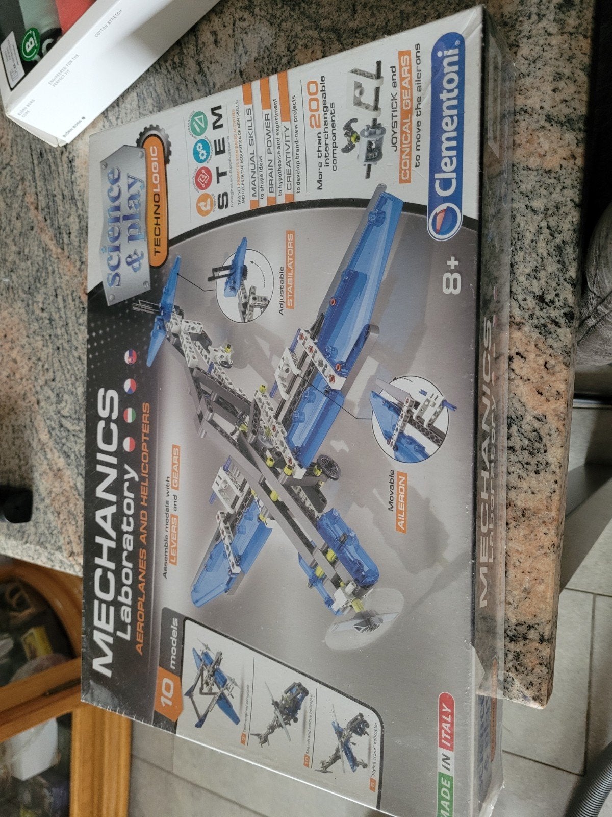 mechanics laboratory aeroplanes and helicopters, Ophalen of Verzenden, Nieuw, 1:72 tot 1:144, Overige merken