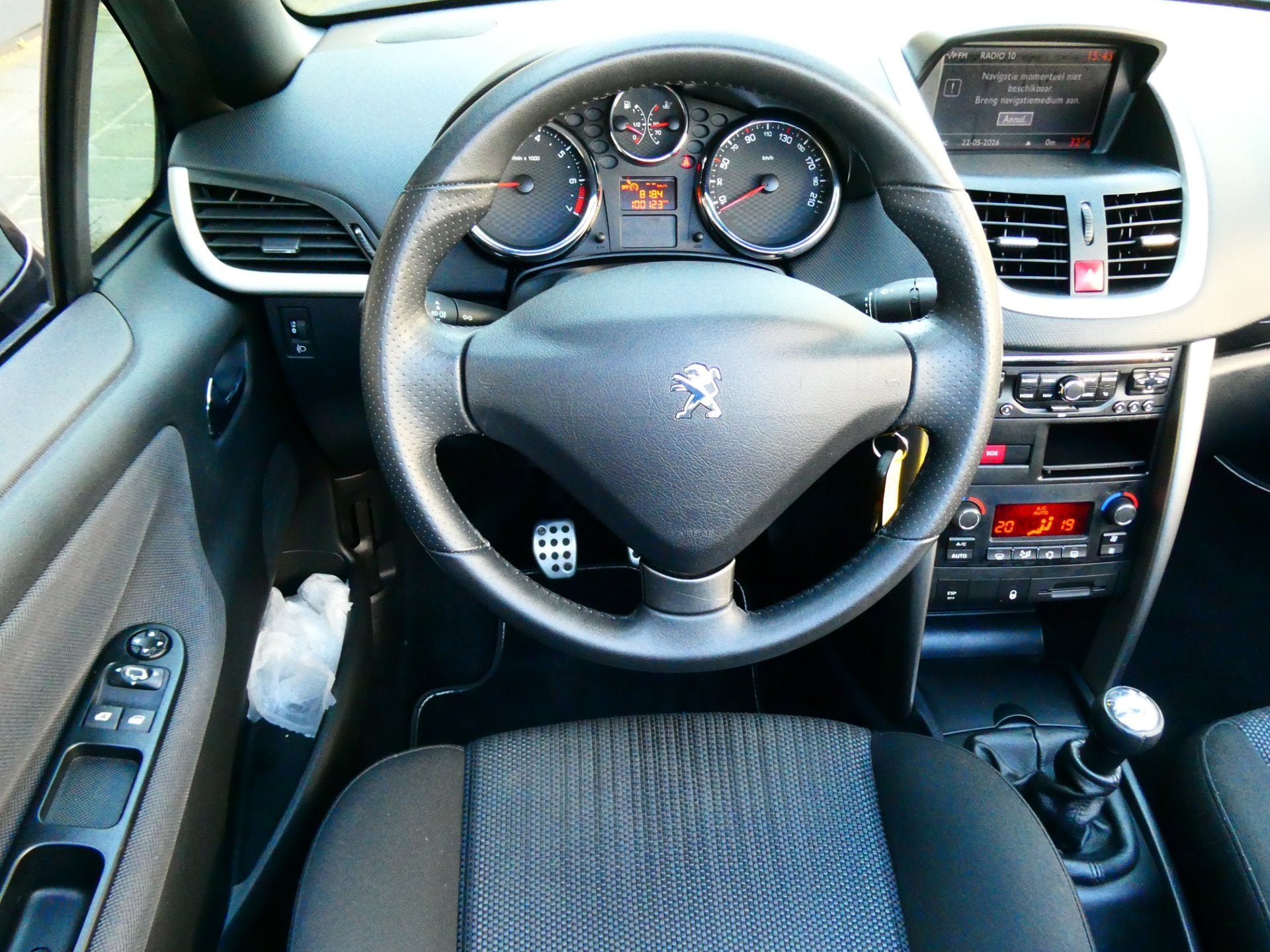 Peugeot 207 CC 1.6 VTi 120pk Clima Cruise Navi 100.000km His, Voorwielaandrijving, Euro 5, Gebruikt, 4 cilinders
