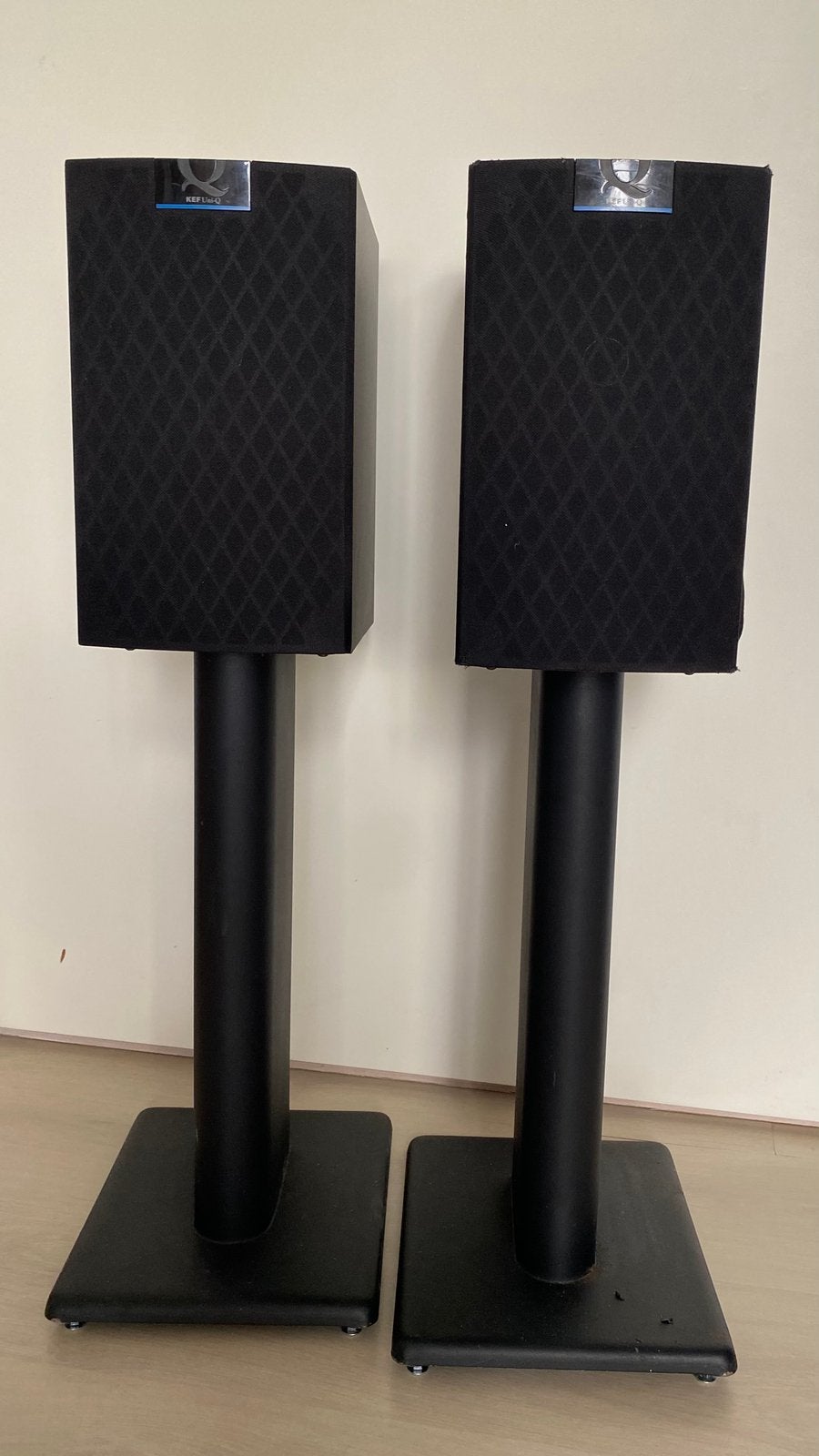 Kef q10 uniQ speakers incl voet, Gebruikt, Ophalen of Verzenden, Sonos, 120 watt of meer