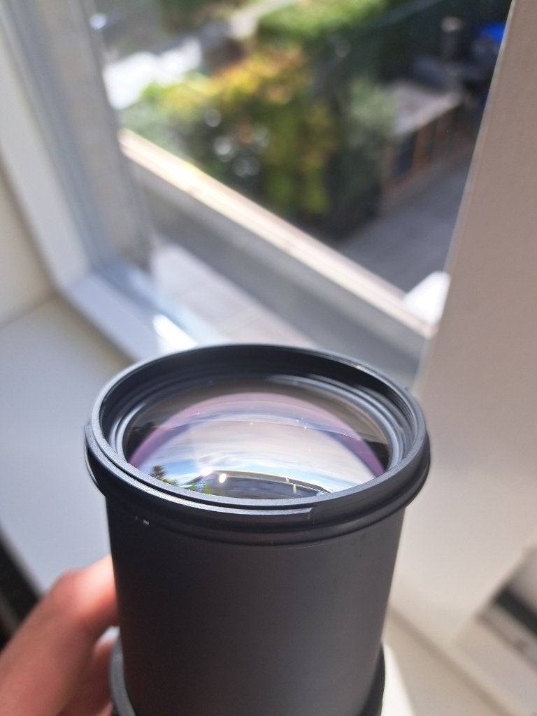 Foto 5 van Sigma 70-300mm f/4-5.6 DG OS voor canon zonnekap + UV-filte