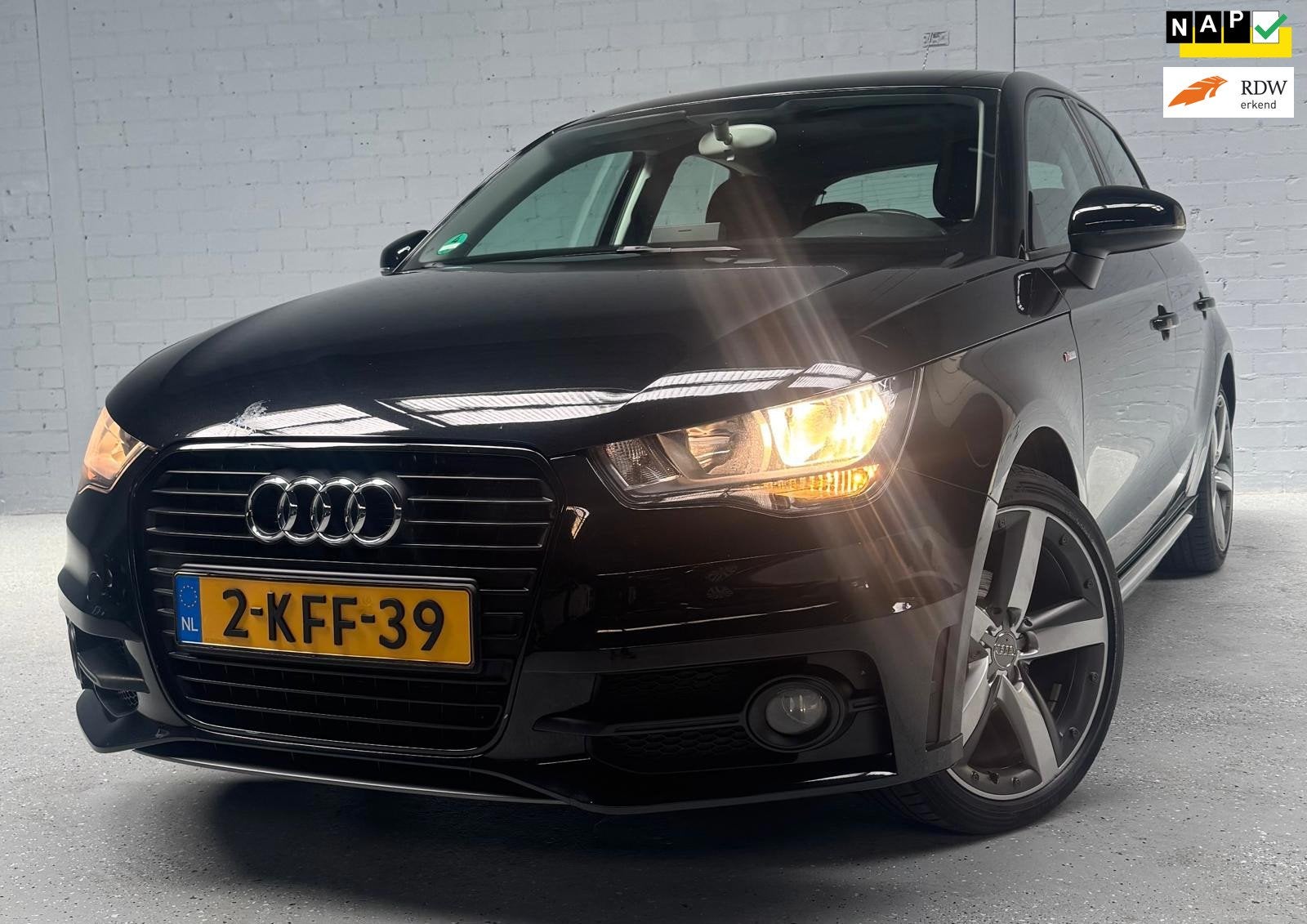 Audi A1 Sportback 1.2 TFSI | S-Line | NAP | Cruise | Navi, Auto's, Voorwielaandrijving, Euro 5, 86 pk, 4 cilinders