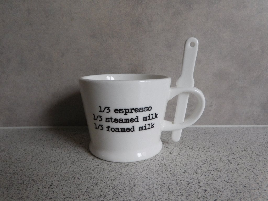 Rivièra Maison Cappuccino Mok met Lepel, Huis en Inrichting, Overige merken, Keramiek, Landelijk/Boerenbont, Zo goed als nieuw