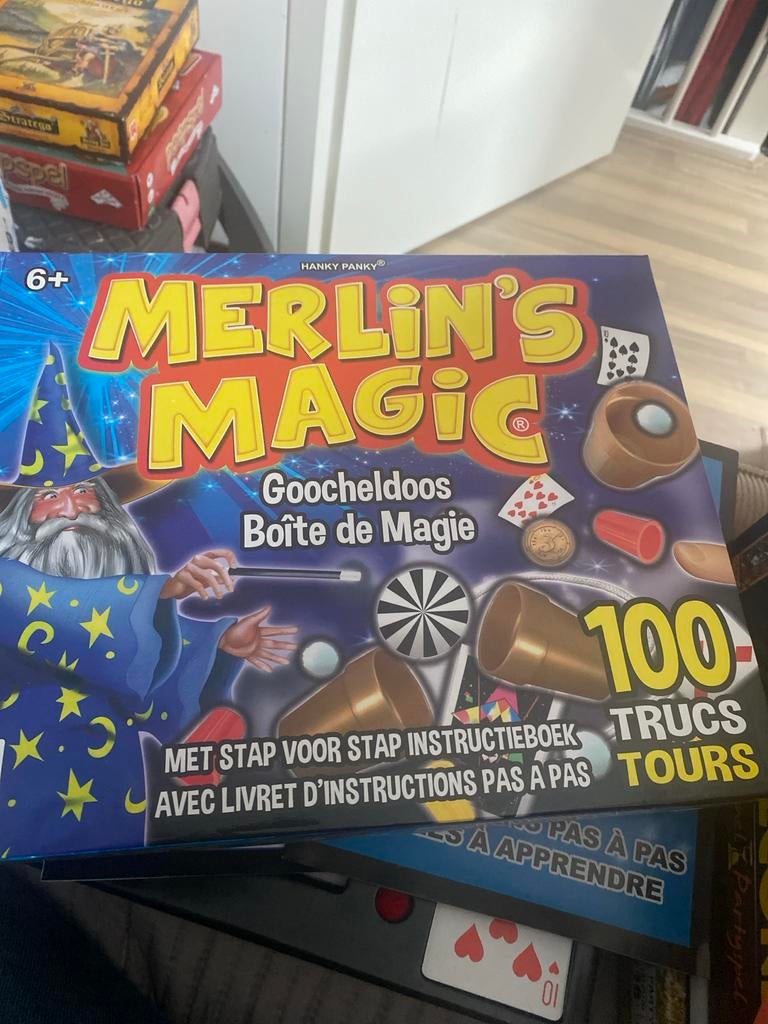 Merlin's Magic Goocheldoos - 100 Trucs, Ophalen of Verzenden, Nieuw, Ontdekken