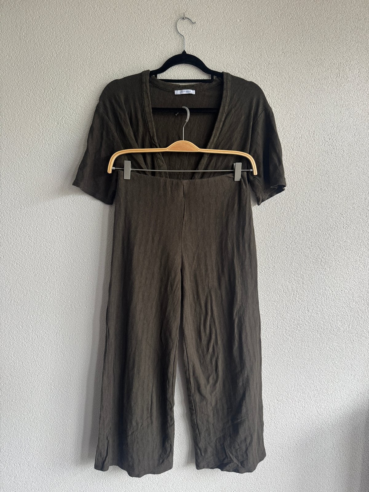 Zara khaki groene bijpassende tweedelige set, Kleding | Dames, Jasjes, Kostuums en Pakken, Maat 38/40 (M), Kostuum of Pak, Zara