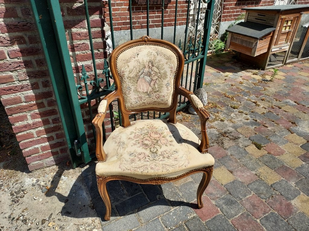 Antieke Lodewijk armfauteuil met gobelin, romantisch decor., Antiek en Kunst, Ophalen