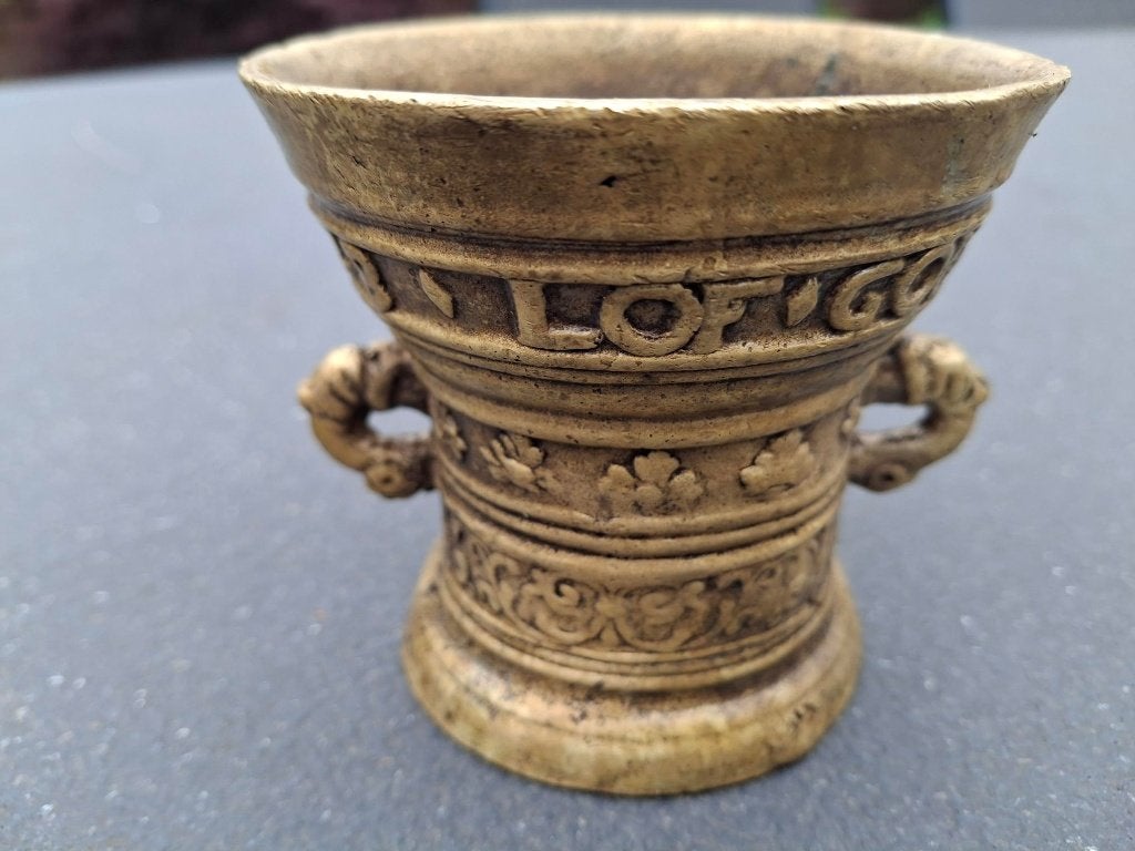 oude bronzen vijzel, Ophalen, Brons