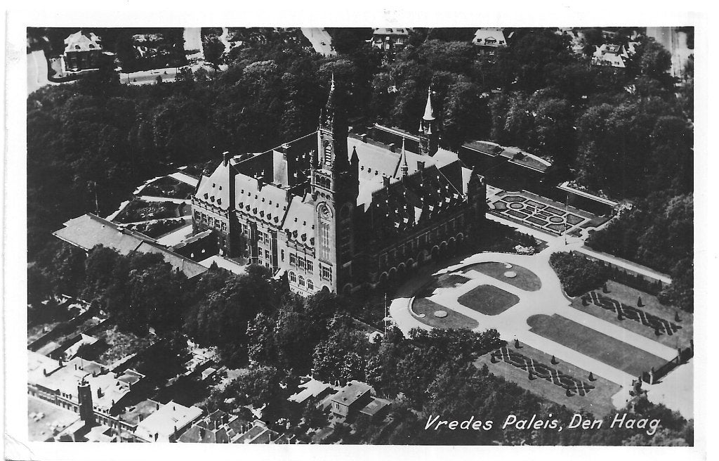 AK Den Haag - Vredespaleis in Vogelvlucht, Verzenden, 1940 tot 1960, Gelopen, Zuid-Holland