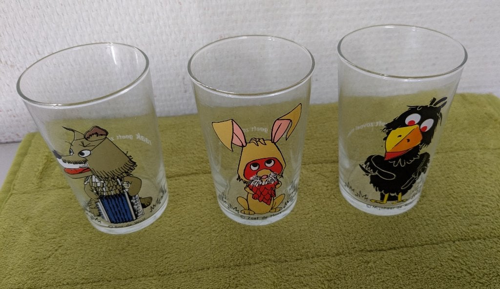 3 stuks glazen met afbeeldingen van Fabeltjeskrant figuren., Ophalen of Verzenden, Zo goed als nieuw, Frisdrankglas
