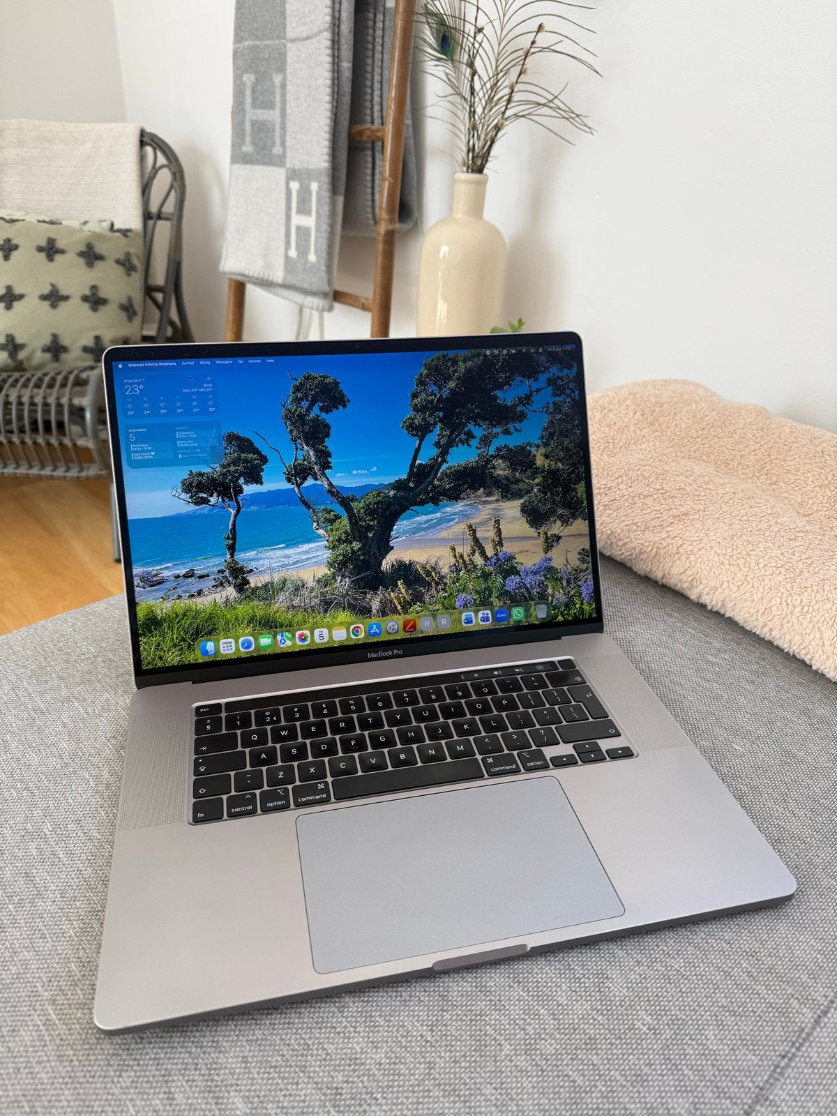 MacBook Pro 16 inch (2019) - zo goed als nieuw!, 2 tot 3 Ghz, Qwerty, Zo goed als nieuw, 16 inch
