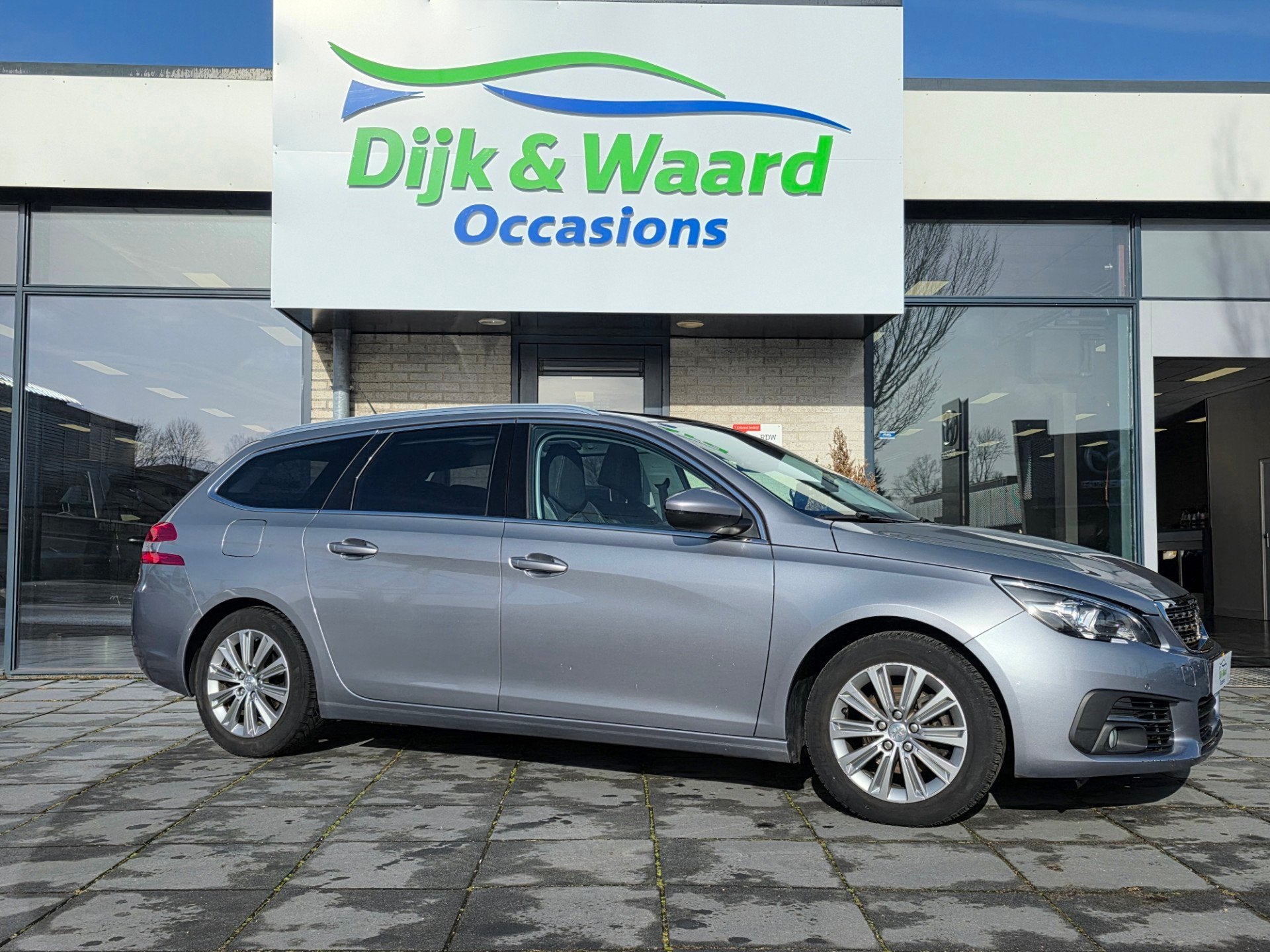 Peugeot 308 SW 1.2 PureTech Blue Lease Premium – Panoramad, Gebruikt, Euro 6, 1199 cc, 620 kg