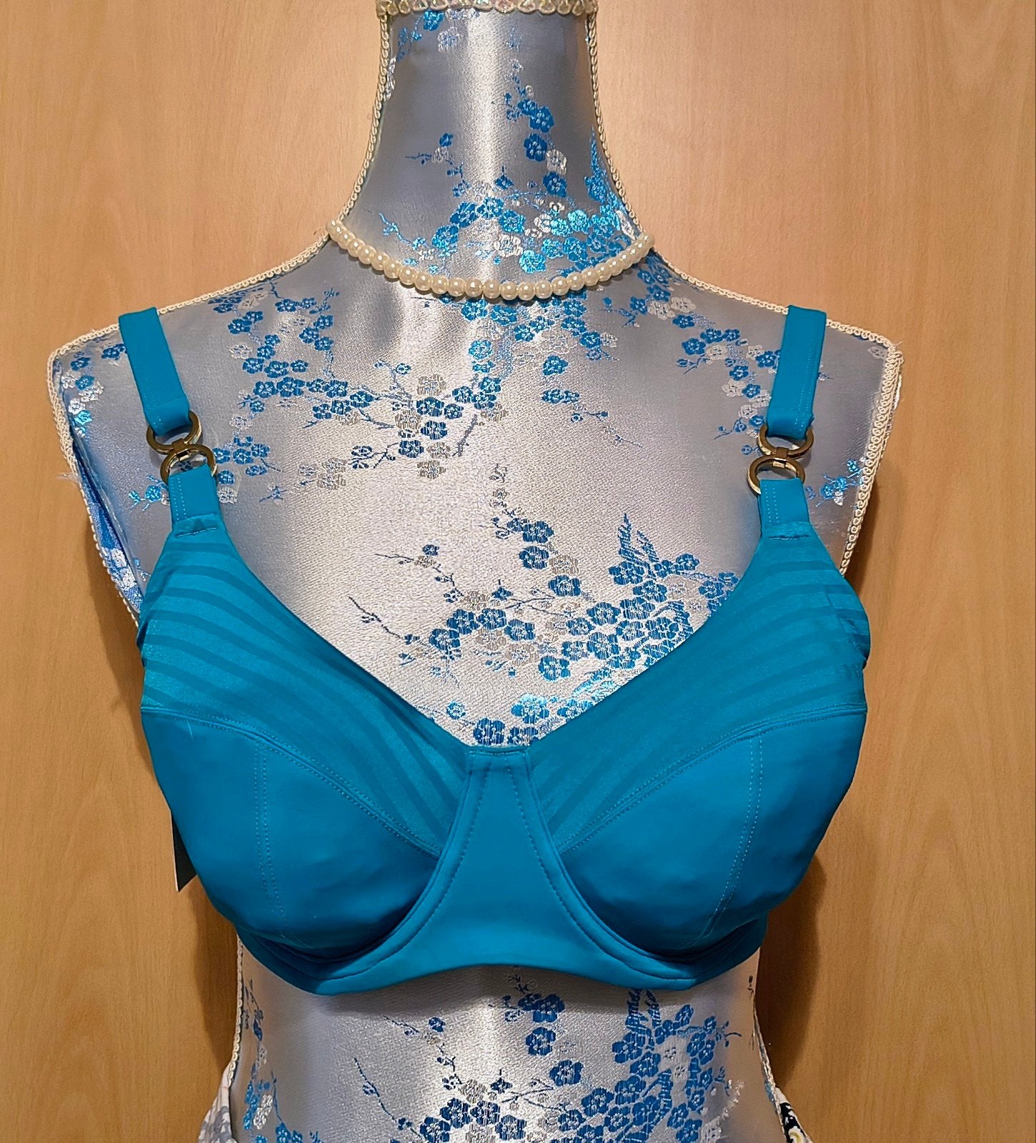 Femilet bikini bovenstuk maat 75D- Nieuw met kaartjes, Femilet, Ophalen of Verzenden, Blauw, Overige typen