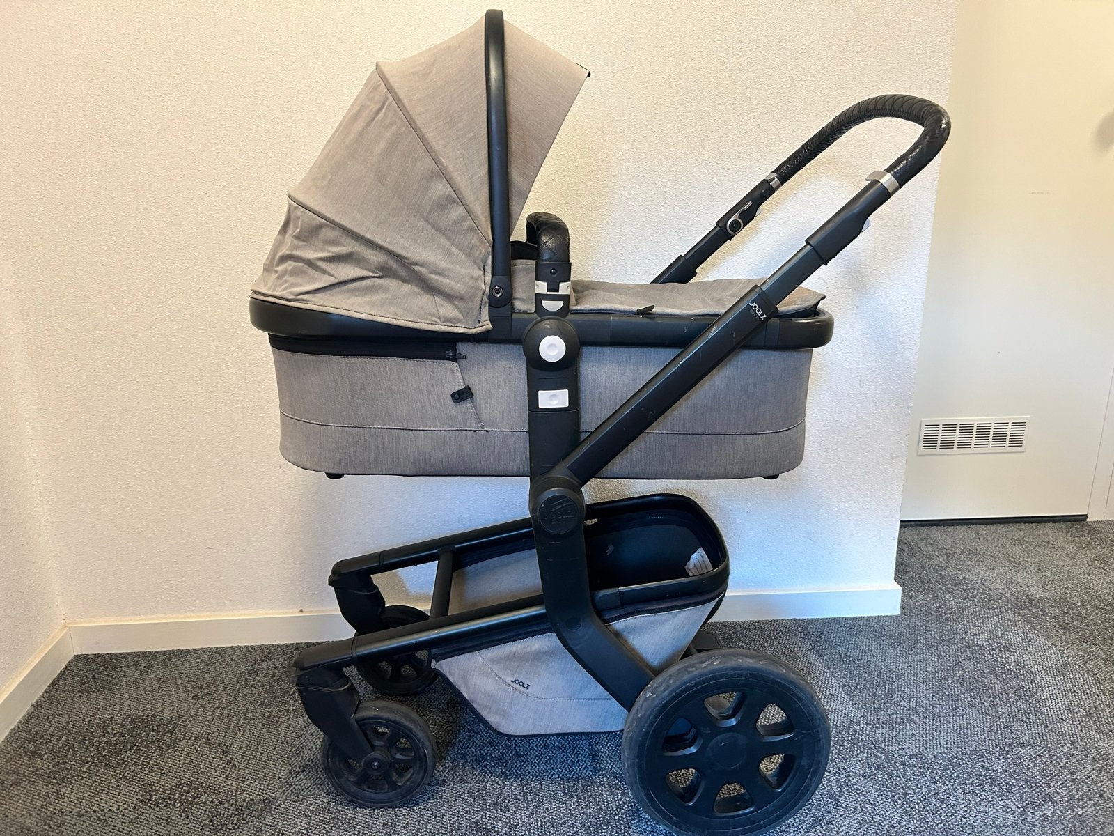 Joolz Day 3 Kinderwagen Elephant Grey met voetenzak, Kinderen en Baby's, Kinderwagens en Combinaties, Ophalen, Gebruikt, Kinderwagen