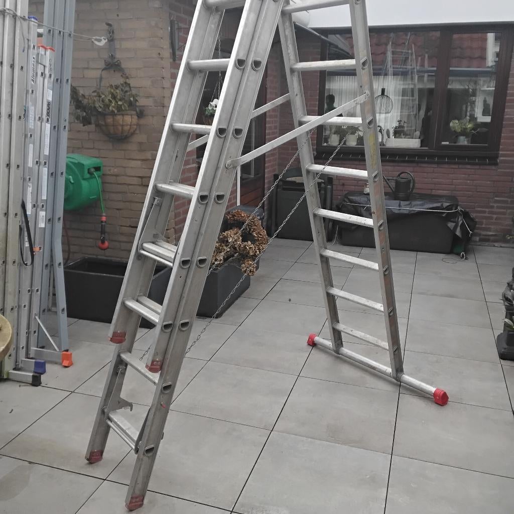 Te koop diversen ladders. Bv Altrex Mounter., Doe-het-zelf en Verbouw, Ladders en Trappen, Ophalen, Gebruikt, Ladder, Opvouwbaar of Inschuifbaar