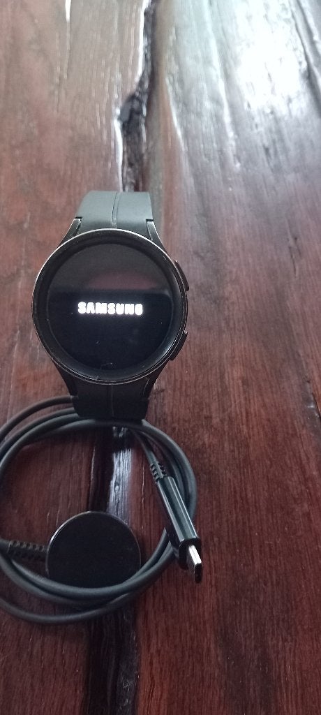 Samsung Galaxy Watch 5 pro 44mm Zwart, Sieraden, Tassen en Uiterlijk, Smartwatches, Zwart, GPS, Ophalen of Verzenden, Zo goed als nieuw