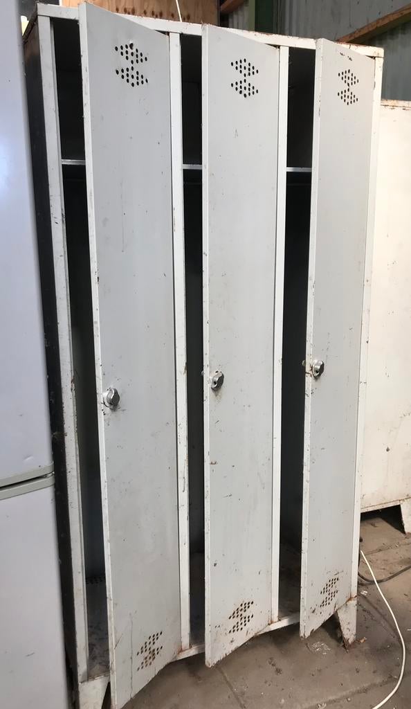 Locker kast vintage, Ophalen, Zo goed als nieuw