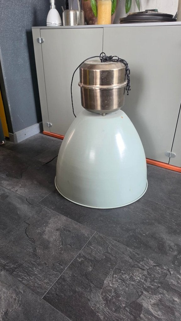 ECHTE grote industriële hanglamp, Huis en Inrichting, Lampen | Hanglampen, 50 tot 75 cm, Ophalen of Verzenden, Zo goed als nieuw