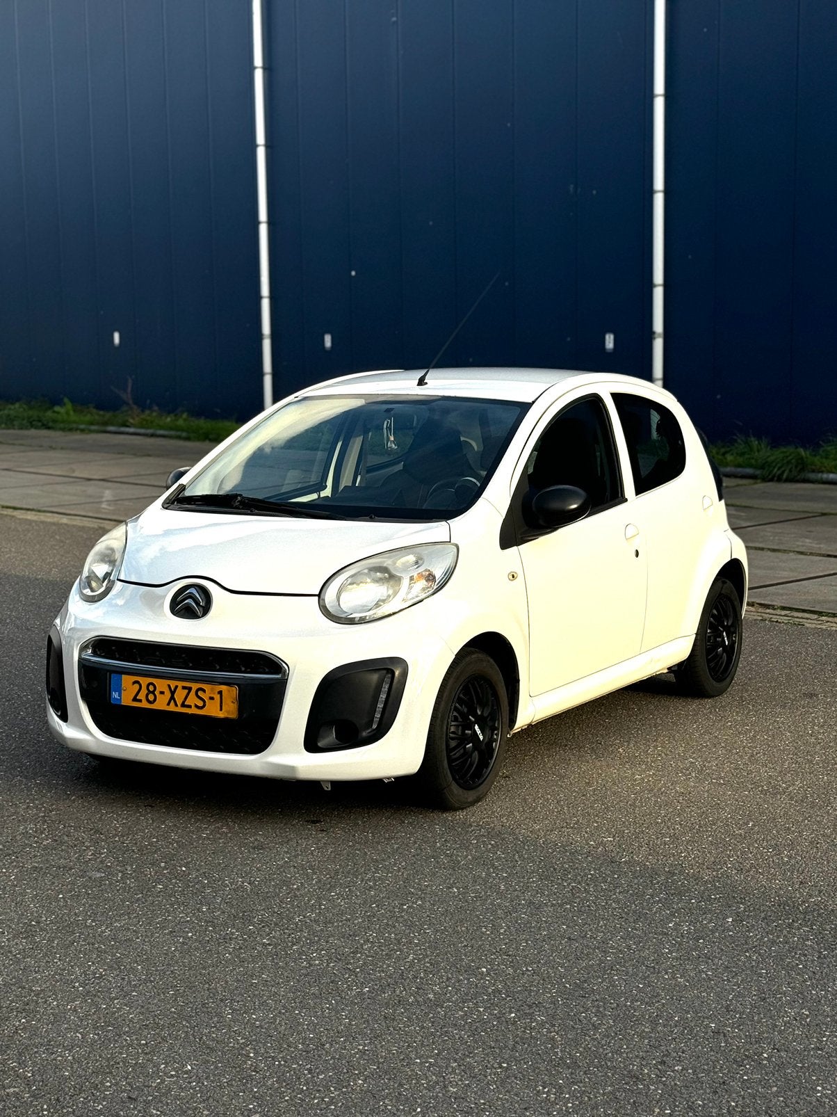 Citroën C1 1.0i 68PK 5D 2012 Wit | NW APK. | Airco | CV |, Voorwielaandrijving, 4 stoelen, C1, Origineel Nederlands