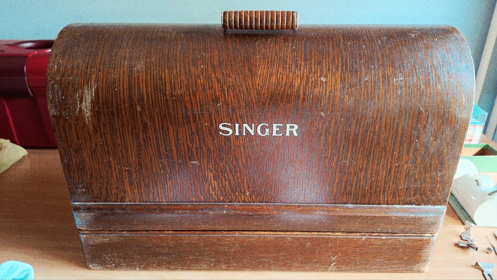 Antieke Singer Naaimachine No. 66 uit 1931 met handleiding, Ophalen