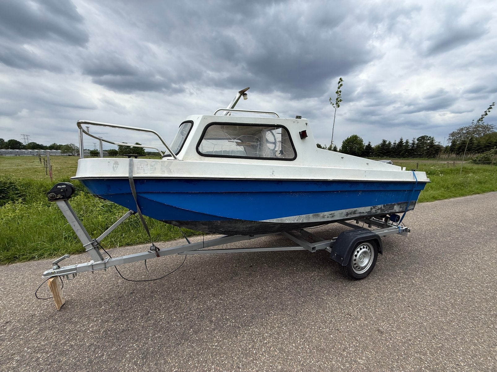 Pilot 420 vis en console boot met 60 pk mariner, Ophalen