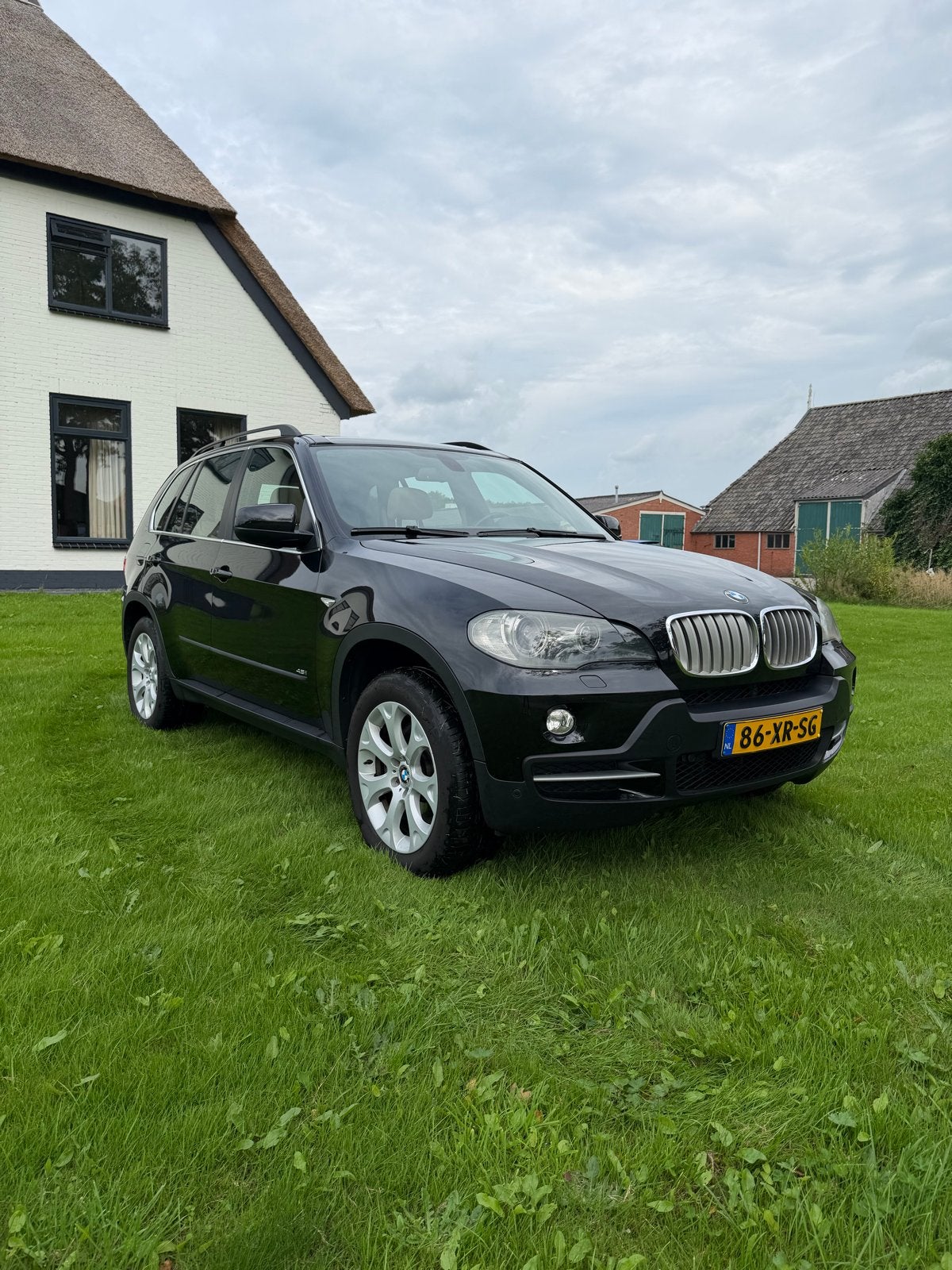 BMW X5 4.8 I AUT 2007 Zwart - 7 zits - NAP - Youngtimer, Auto's, 138 €/maand, Origineel Nederlands, Vierwielaandrijving, Particulier