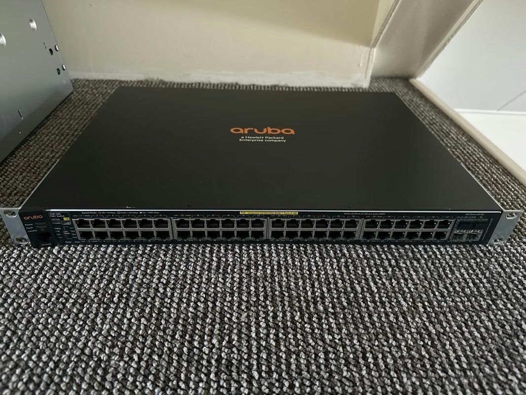 Aruba 2530-48G PoE+ Switch J9772A, Ophalen of Verzenden, Gebruikt