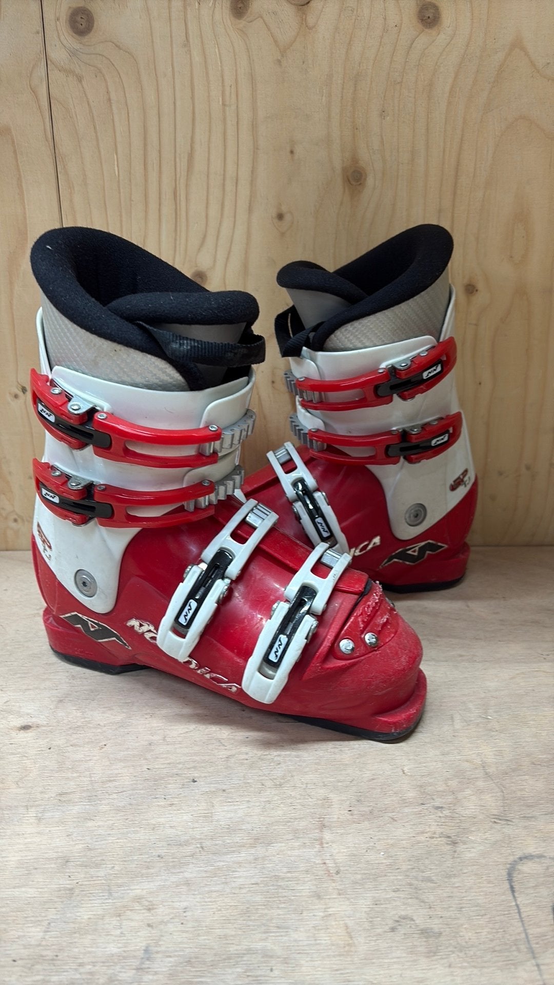 Nordica GP TJ skischoenen – maat 35/36 – rood/wit, Sport en Fitness, 100 tot 140 cm, Schoenen, Ophalen of Verzenden, Zo goed als nieuw