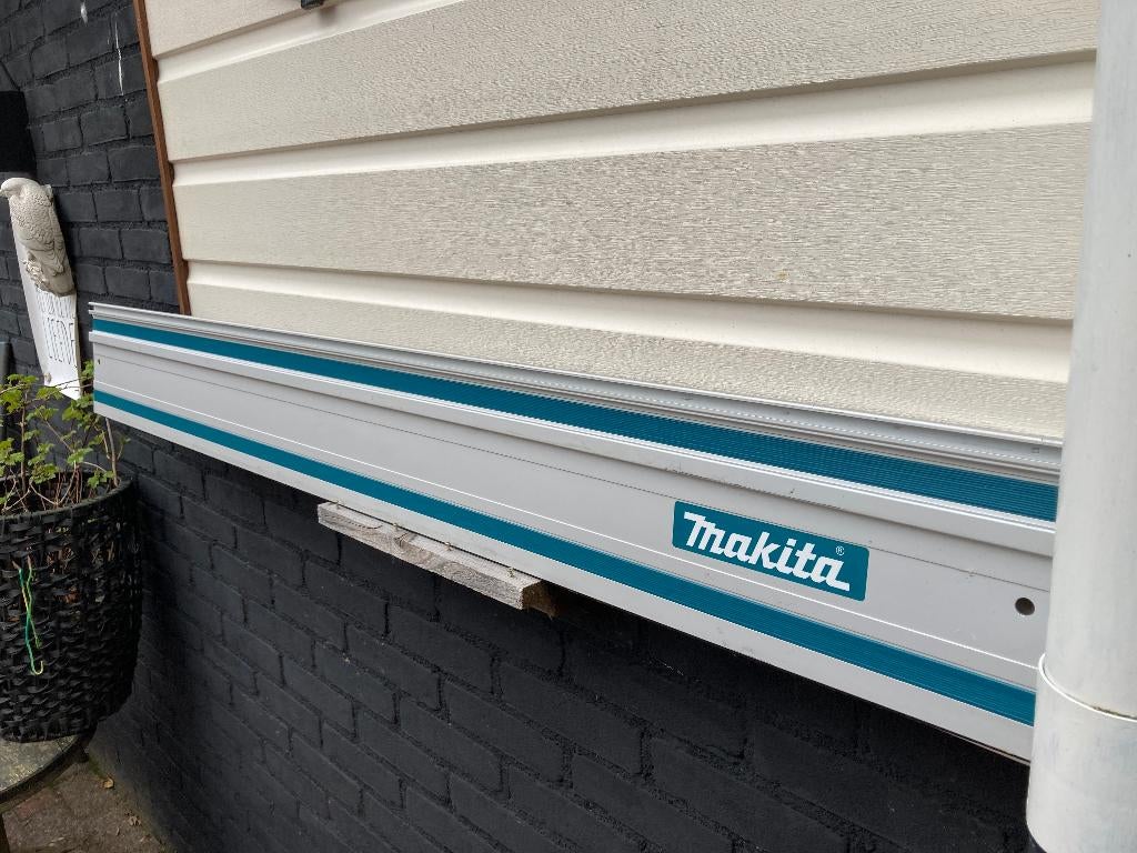 Liniaal Makita 1.50, Ophalen, Zo goed als nieuw, Minder dan 2 meter