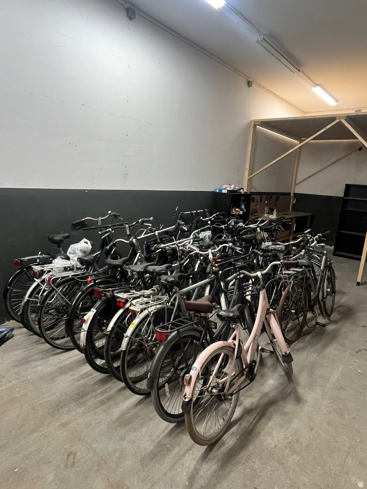 Partij fietsen 44 stuks  gazelle cube batavus cortina sparta, Fietsen en Brommers, Ophalen, Gebruikt